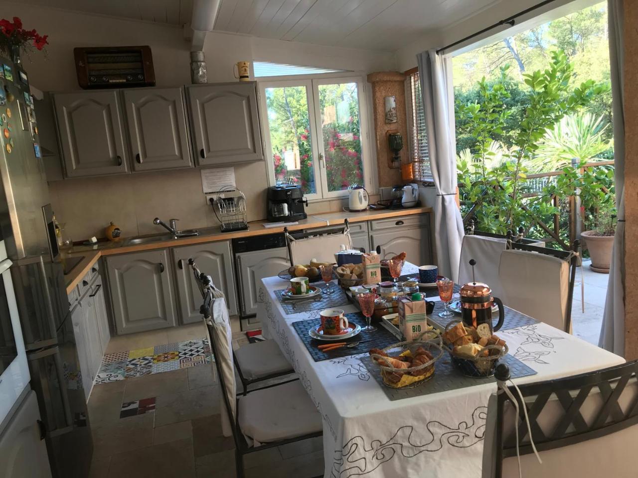 Villa Victoria Gréasque Eksteriør billede